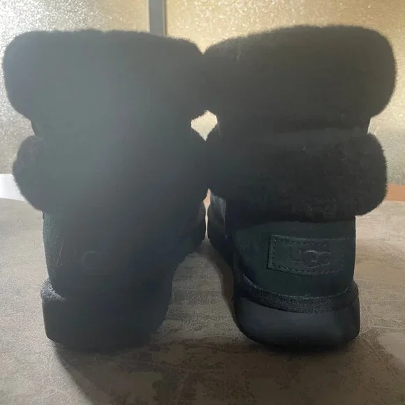Women's UGG Fluff mini belted boots size 7 - Picture 2 of 5